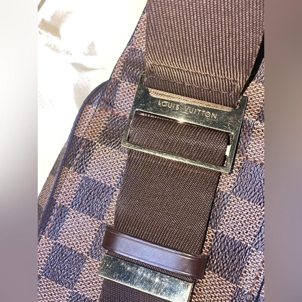 ✨ Louis Vuitton ✨ Damier Ebene Geronimos ✨ Slingbag✨Beltbag✨Verified Authentic✨ - Picture 4 of 13